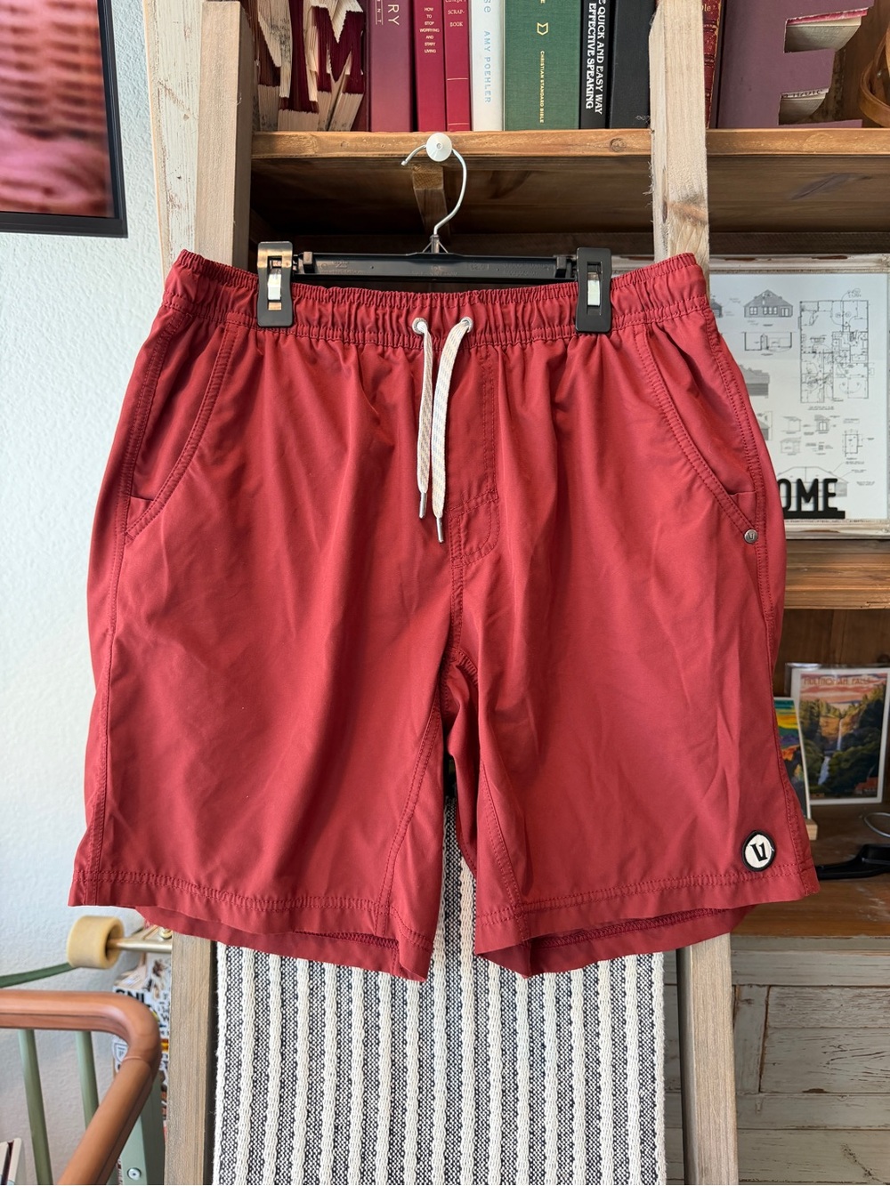 Vuori men’s Kore lined shorts size medium
